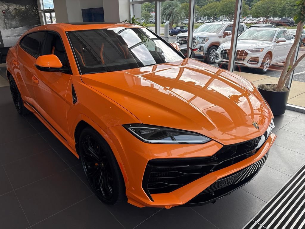 Used 2025 Lamborghini Urus SE AWD/4WD video 1