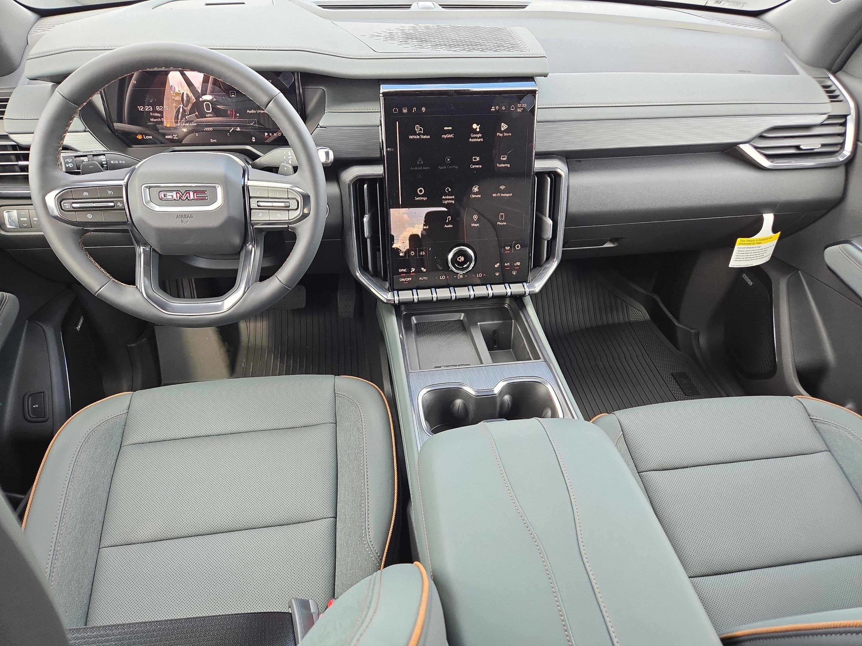 New 2026 GMC Acadia AT4 w/ LPO, Floor Liner Package AWD/4WD image 20