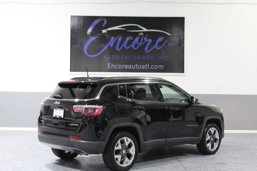 Used 2018 Jeep Compass Limited w/ Navigation Group AWD/4WD image 3