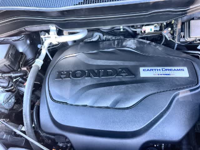 Used 2016 Honda Pilot Touring image 10
