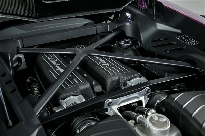 Used 2023 Lamborghini Huracan Tecnica RWD image 22
