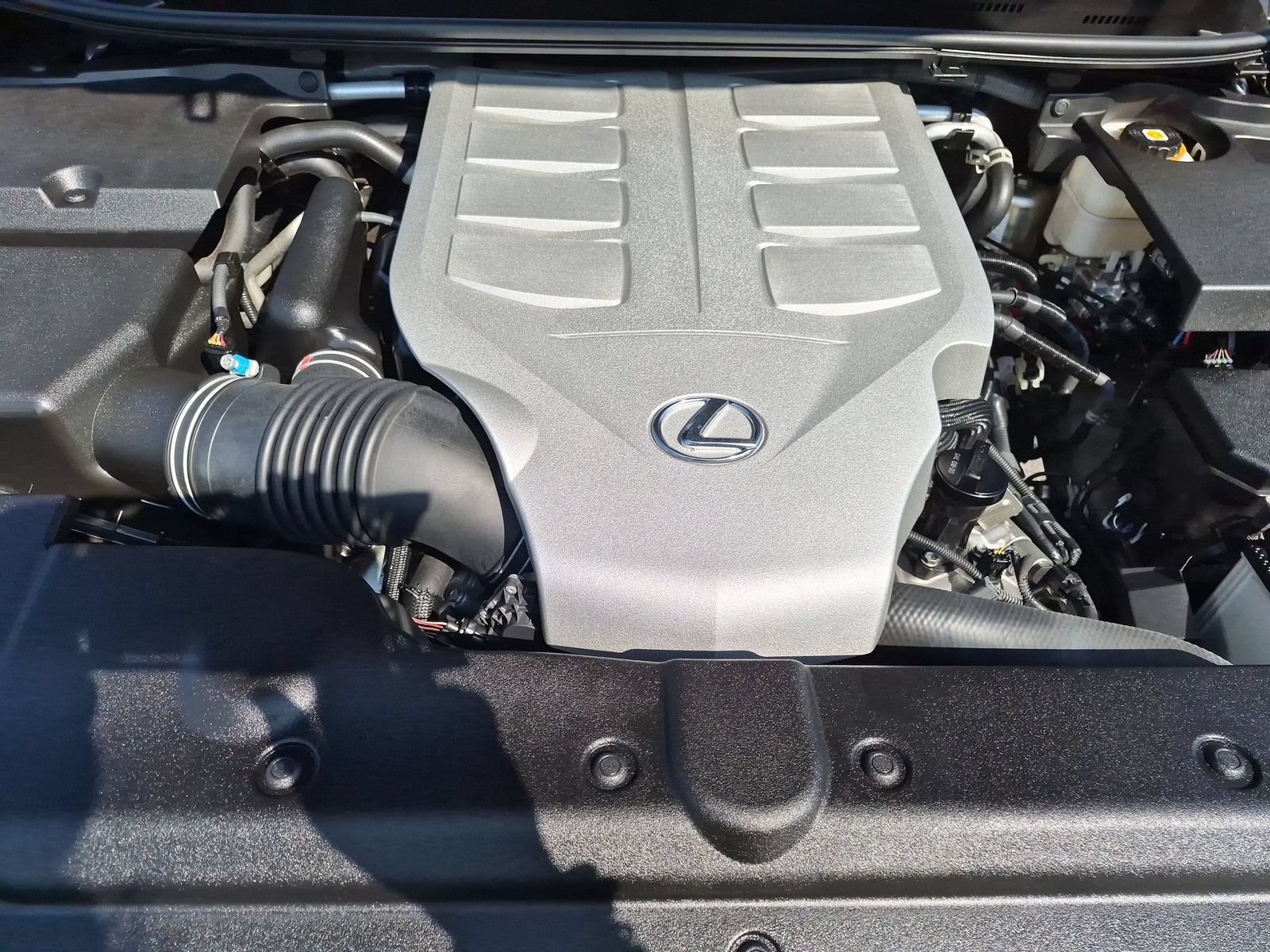 Used 2022 Lexus GX 460 Premium w/ Accessory Package AWD/4WD image 36