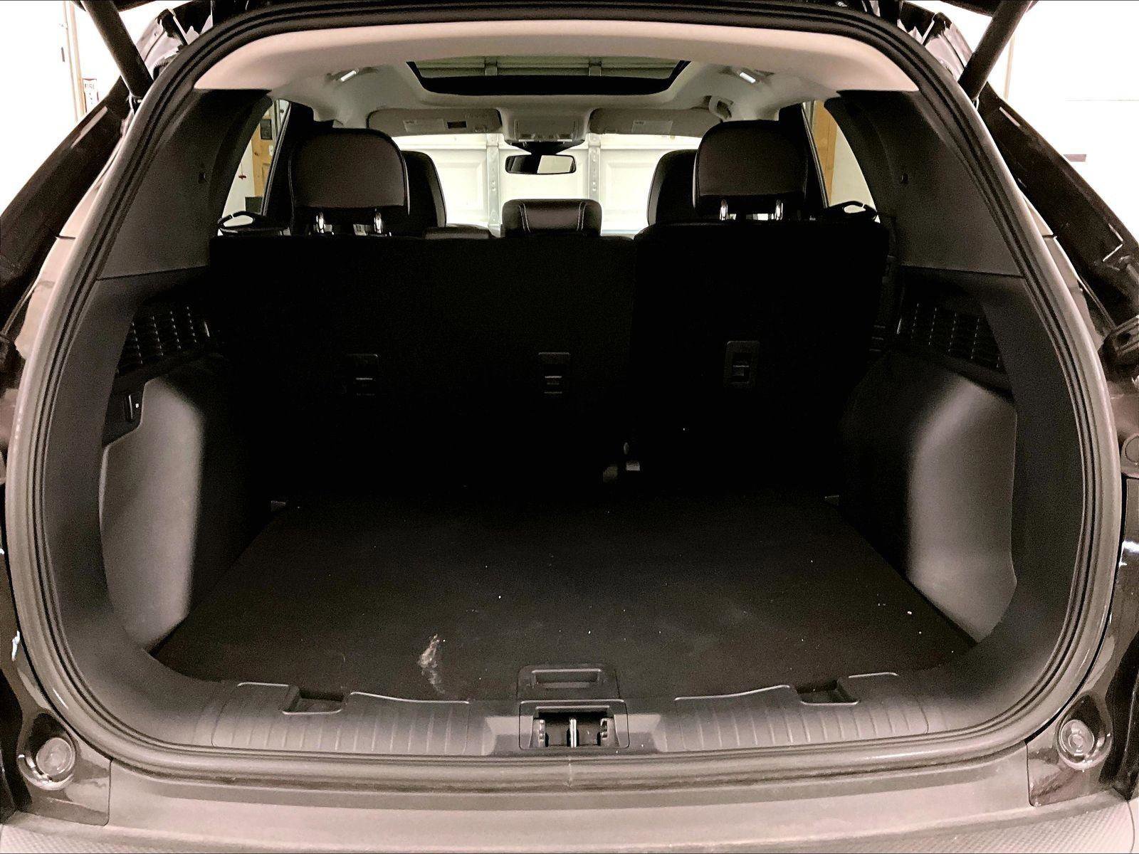 Used 2024 Ford Escape Platinum w/ Premium Technology Package AWD/4WD image 33