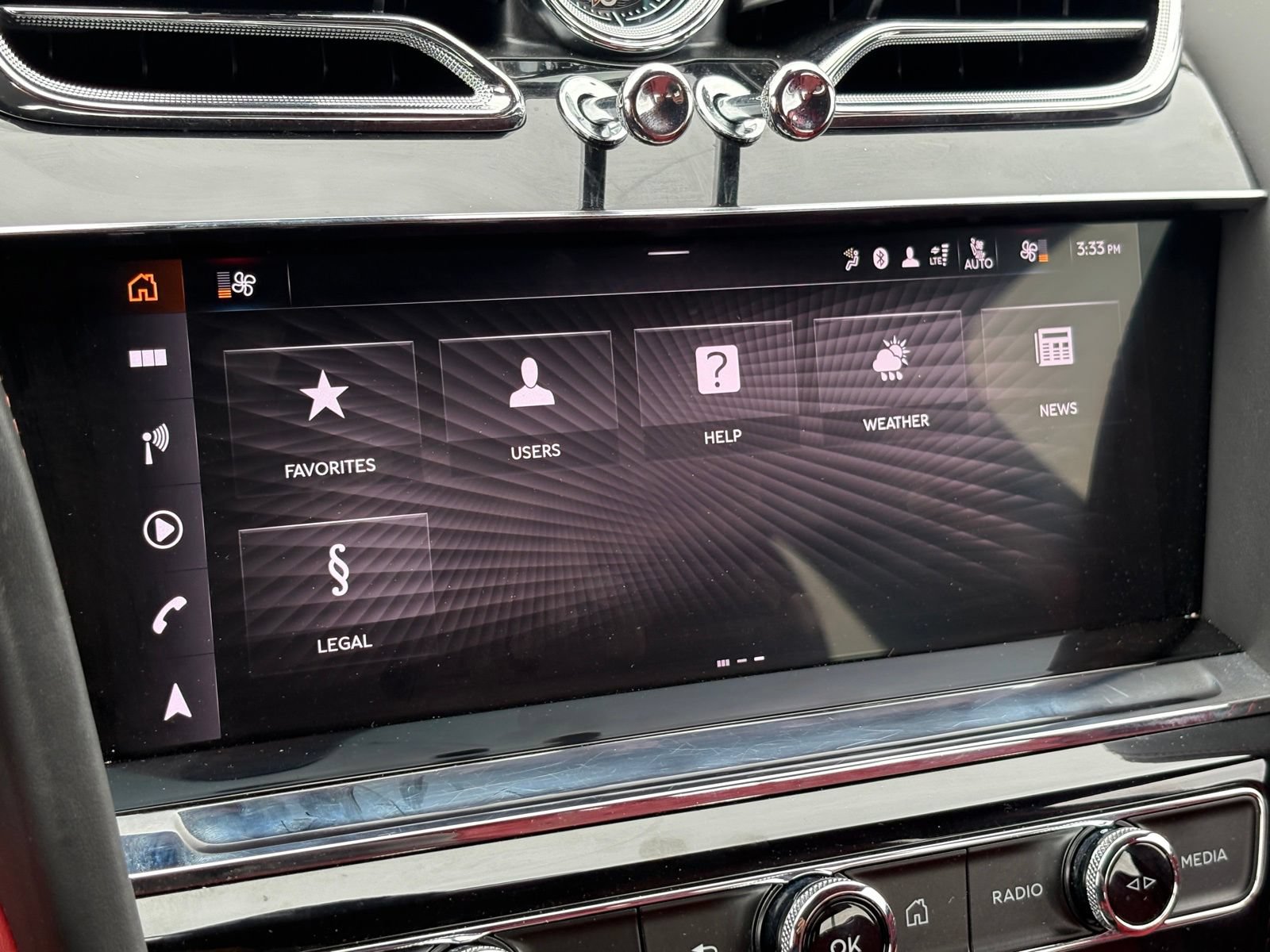Used 2021 Bentley Bentayga AWD/4WD image 35