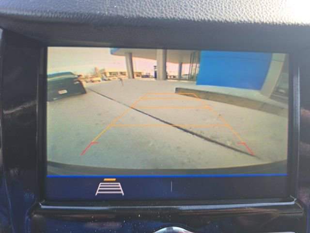 Used 2021 Chevrolet Trax LT w/ LT Convenience Package image 33