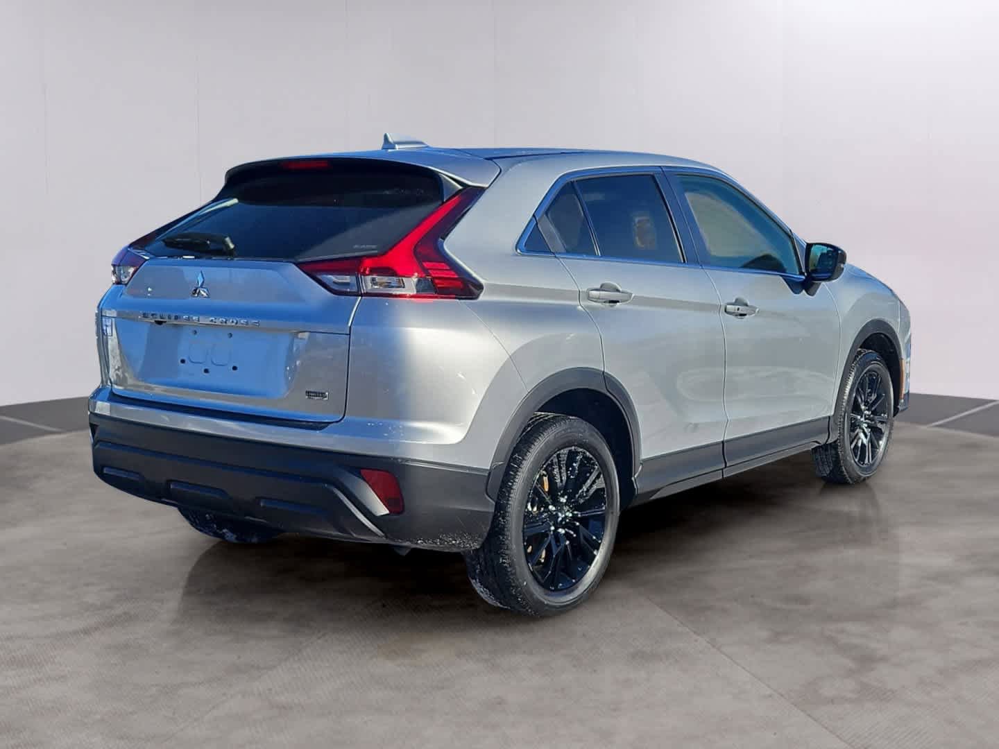Used 2025 Mitsubishi Eclipse Cross LE AWD/4WD image 4