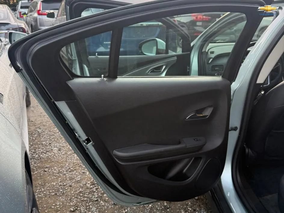 Used 2013 Chevrolet Volt Premium w/ Premium Trim Package FWD image 16