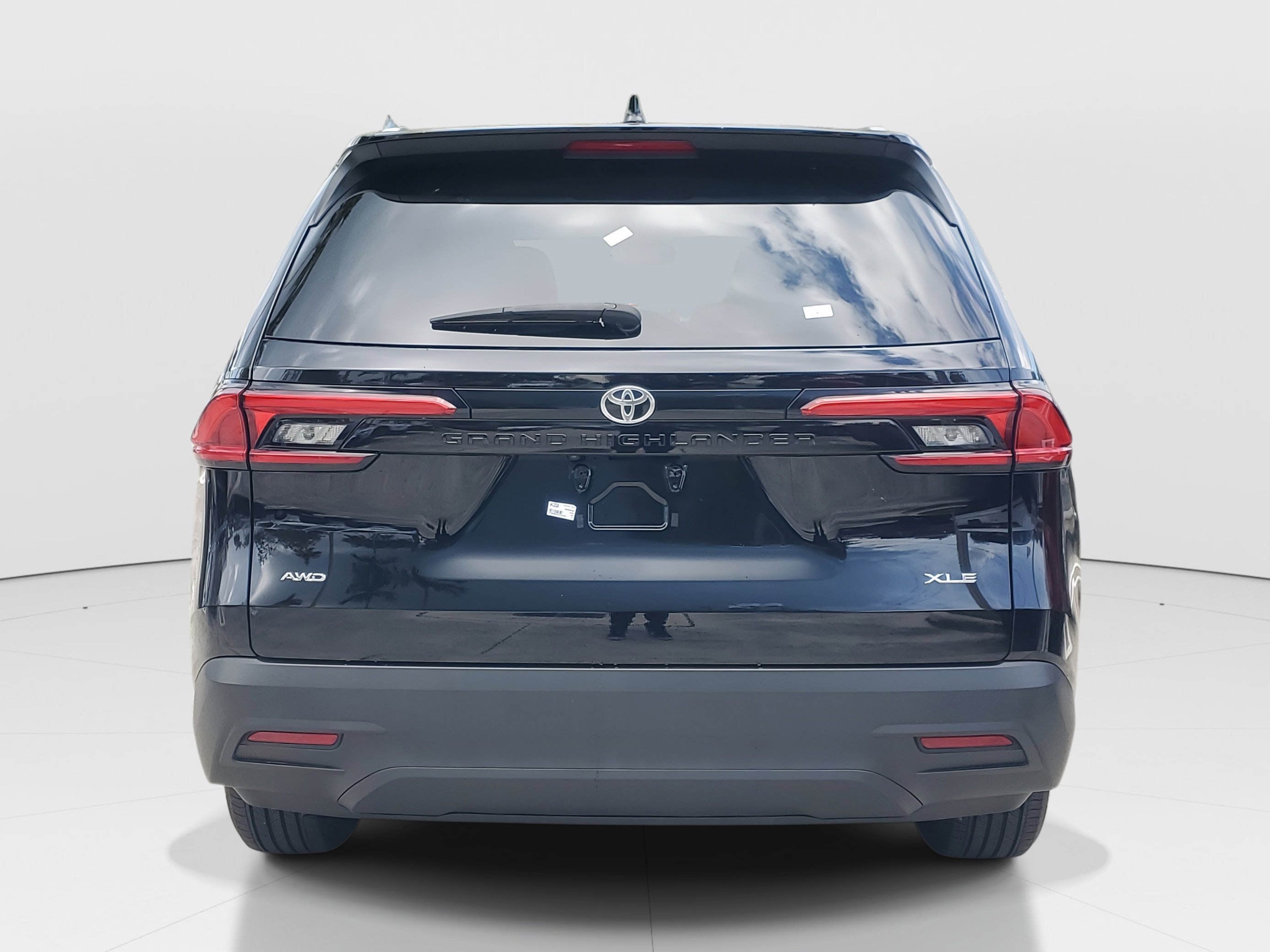 Used 2024 Toyota Grand Highlander XLE image 7