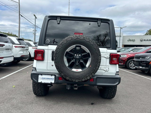 Used 2018 Jeep Wrangler Unlimited Sahara w/ Cold Weather Group AWD/4WD image 14