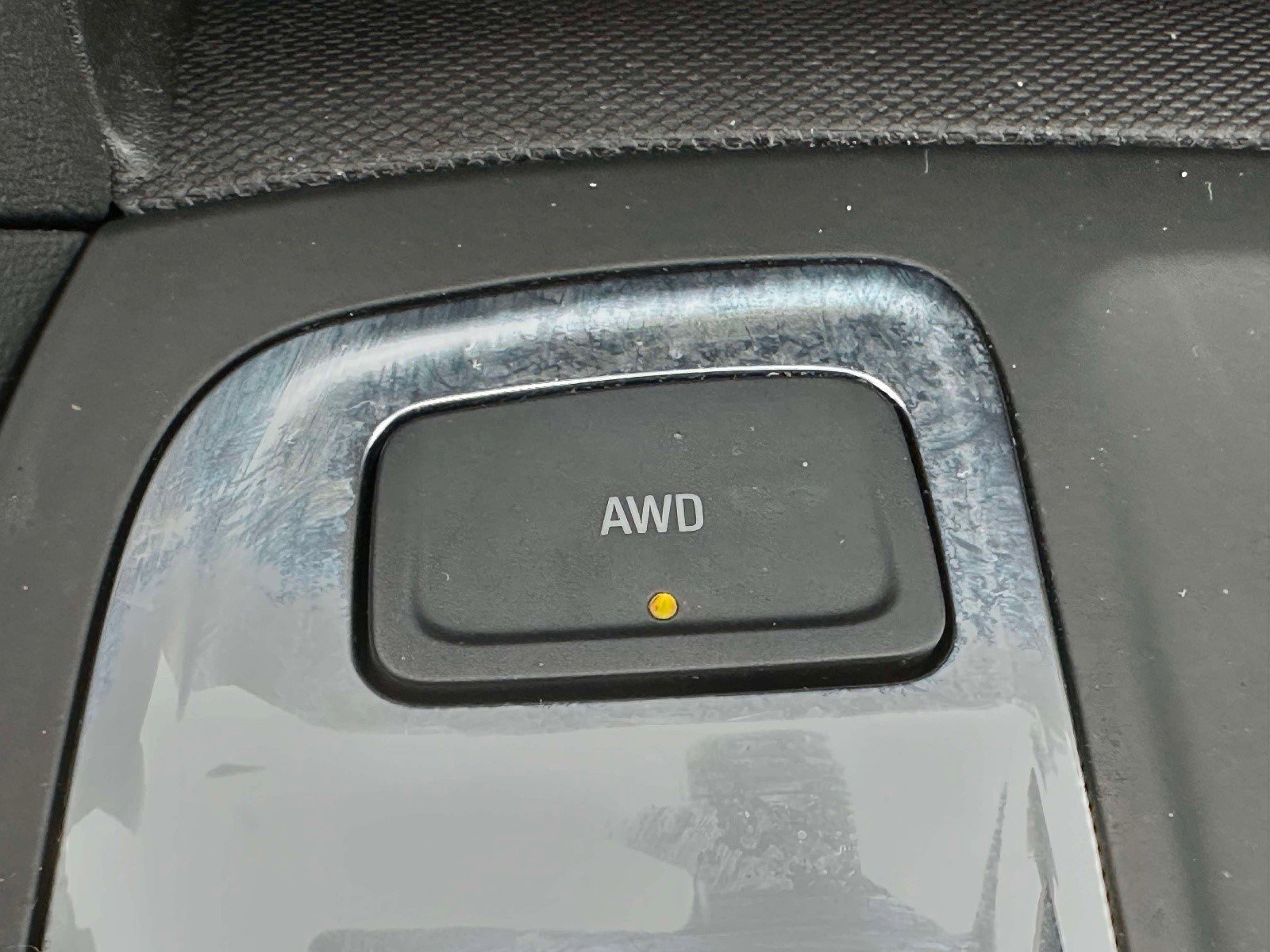 Certified 2024 Chevrolet Equinox LS AWD/4WD image 26