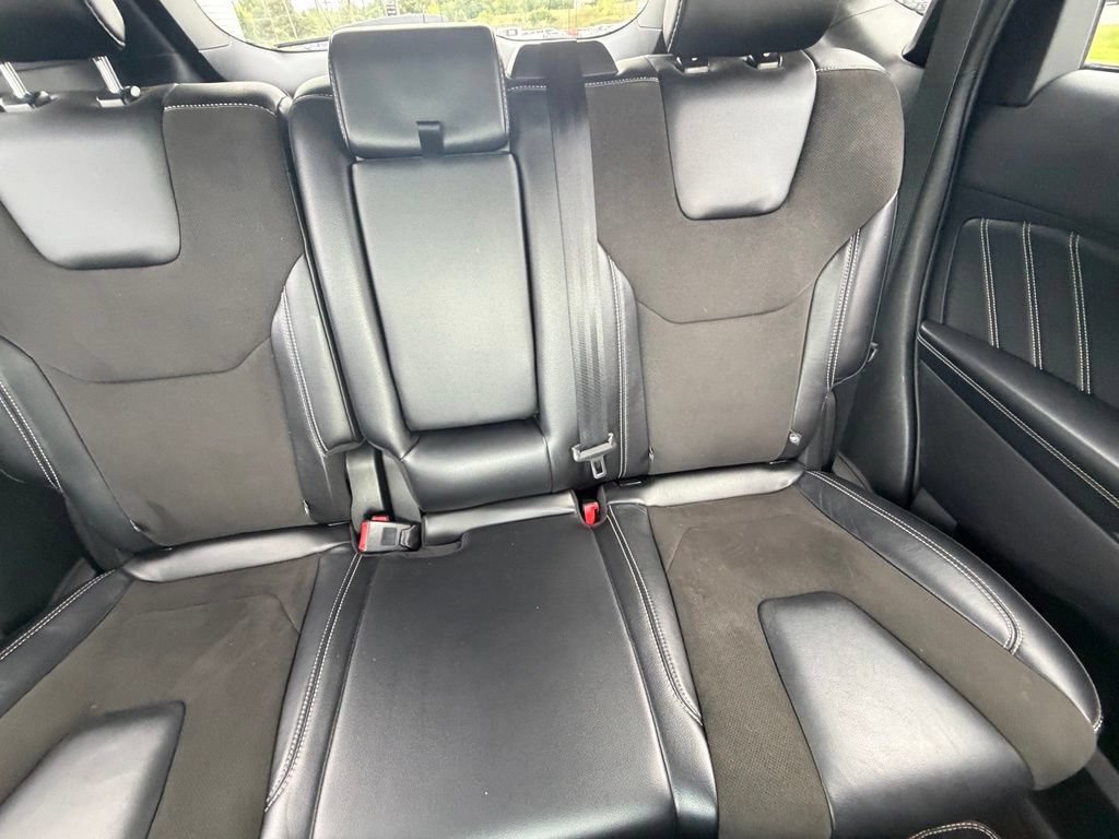 Used 2019 Ford Edge ST w/ Equipment Group 401A AWD/4WD image 15