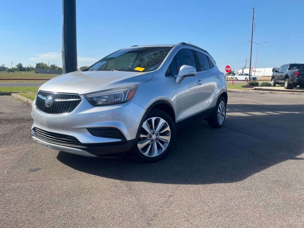Used 2018 Buick Encore Preferred image 2