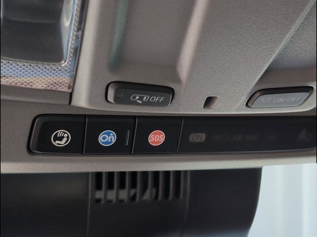 Used 2024 GMC Sierra 3500 Pro image 13