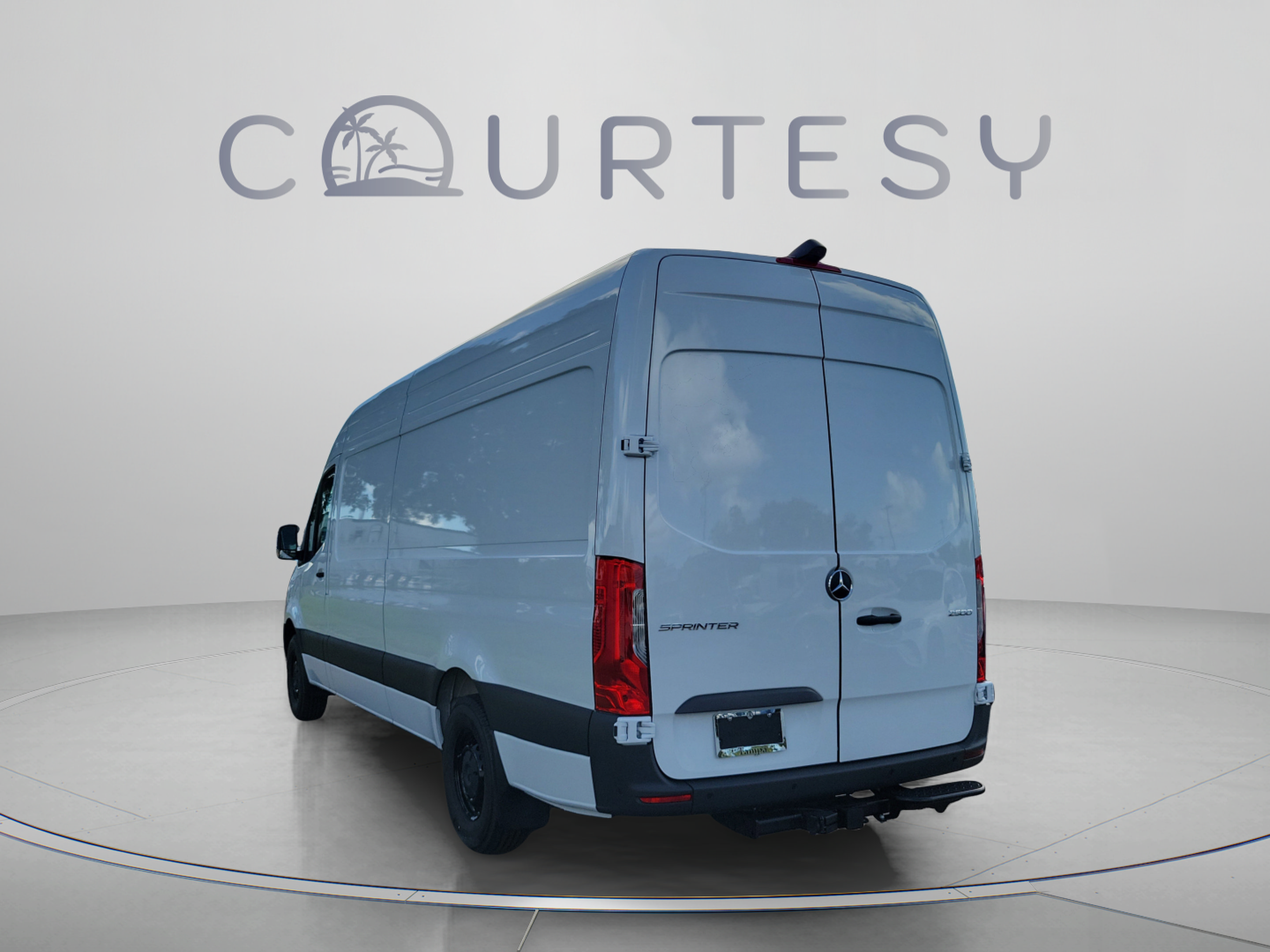 Used 2026 Mercedes-Benz Sprinter 2500 image 3