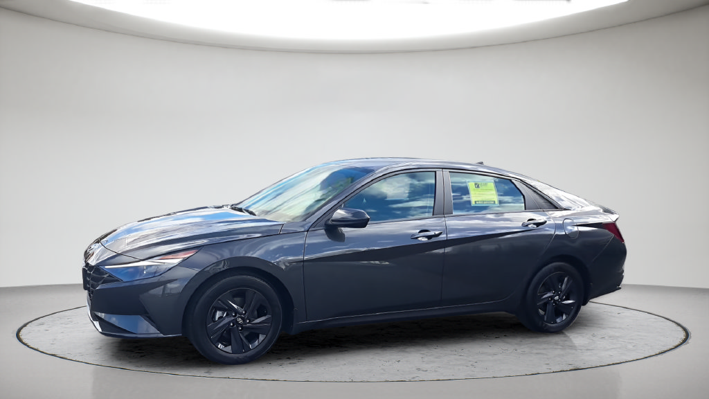 Used 2023 Hyundai Elantra SEL FWD image 14
