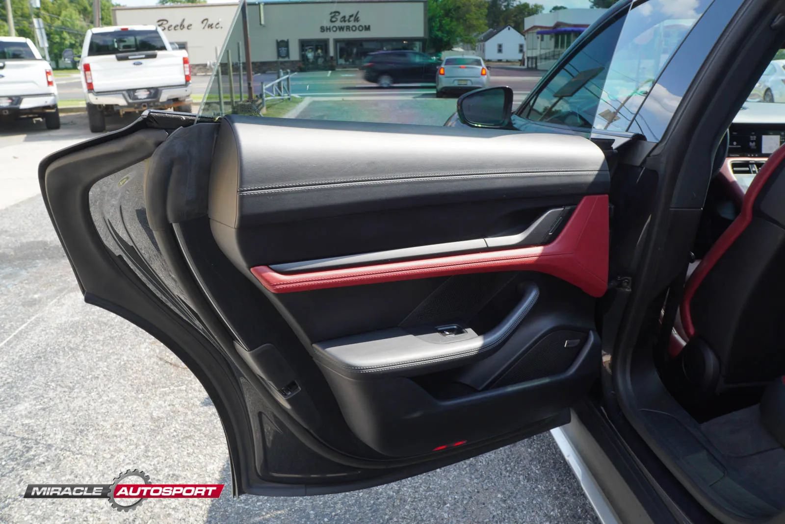 Used 2022 Porsche Taycan 4 Cross Turismo AWD/4WD image 23