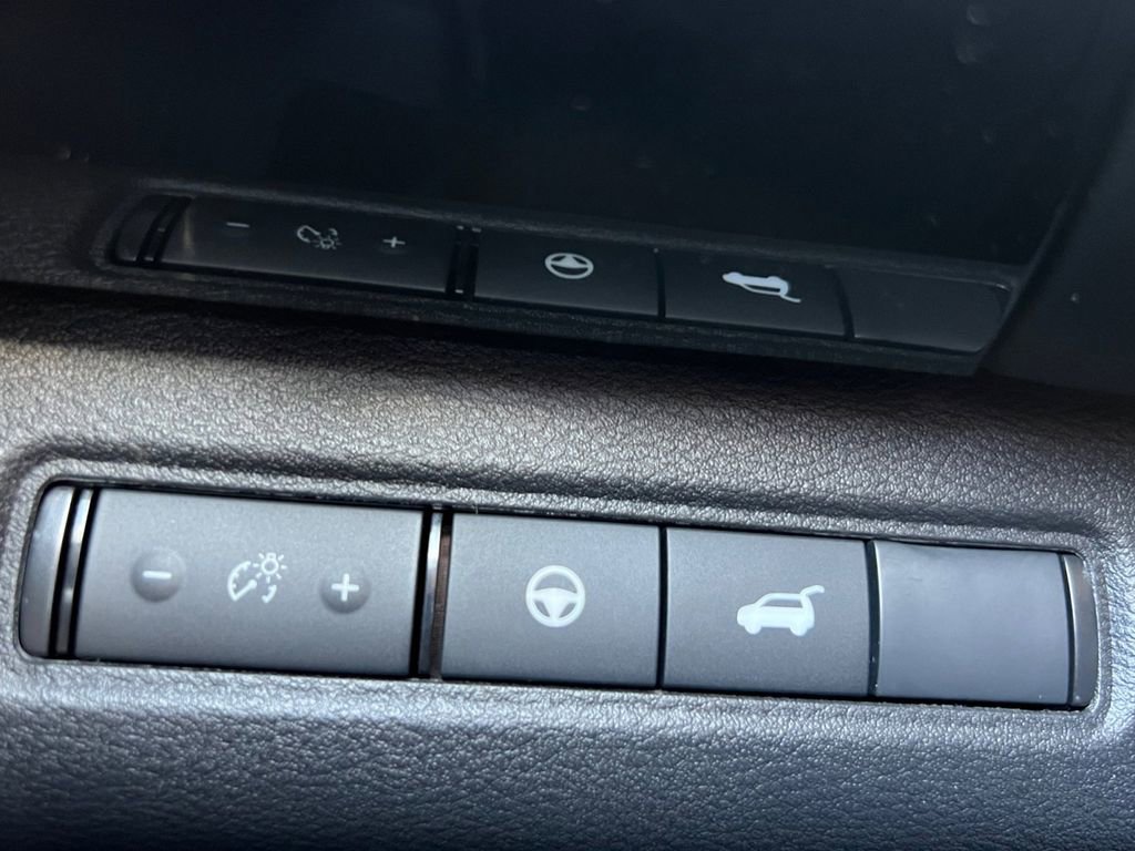 New 2026 Nissan Pathfinder SV image 25