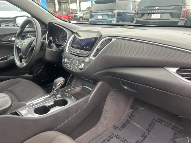 Used 2023 Chevrolet Malibu LT image 32