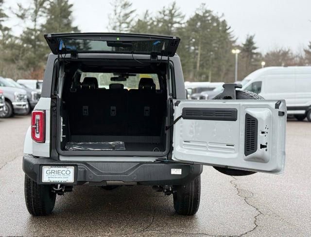 New 2026 Ford Bronco Outer Banks AWD/4WD image 6