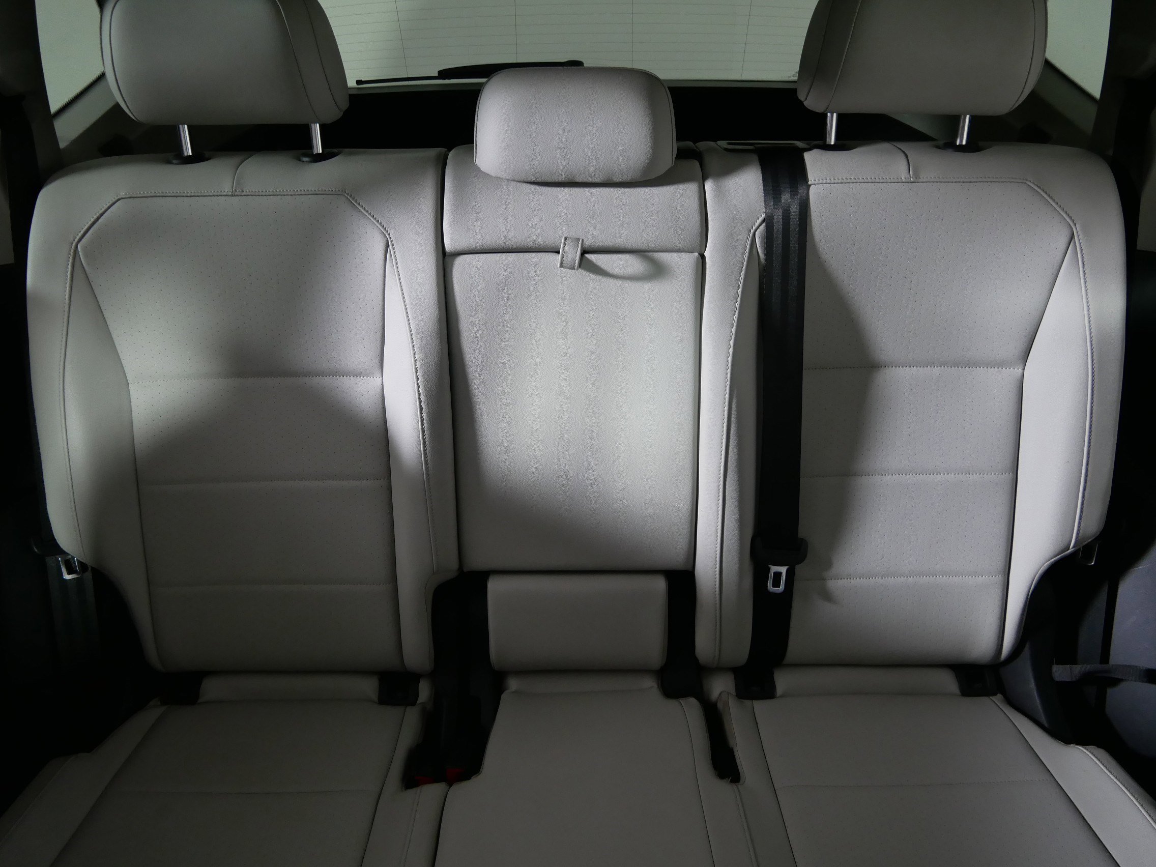 Used 2018 Volkswagen Tiguan SEL image 13