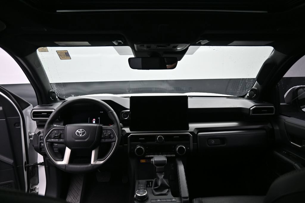 Used 2025 Toyota 4Runner Limited AWD/4WD image 30