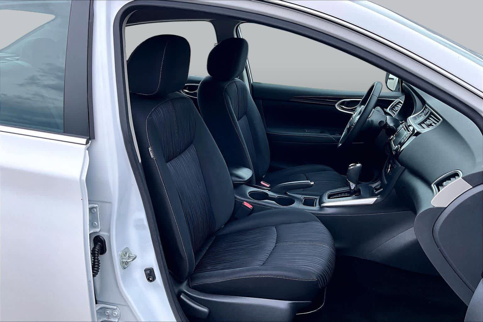 Certified 2018 Nissan Sentra SV w/ Protection Package FWD image 9