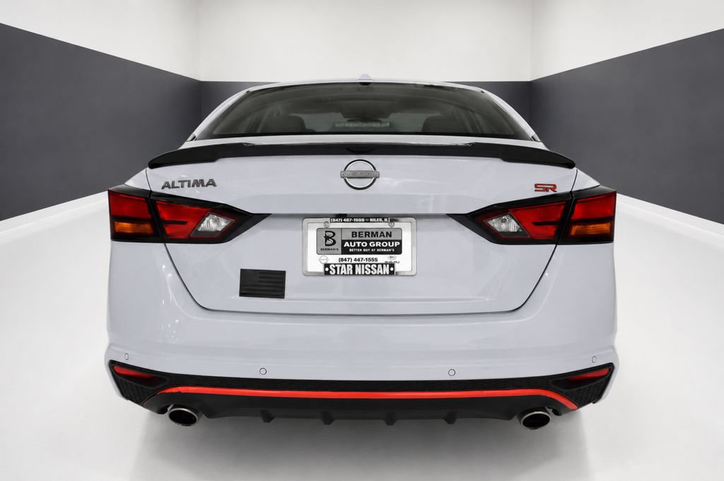 Certified 2024 Nissan Altima 2.5 SR FWD image 9