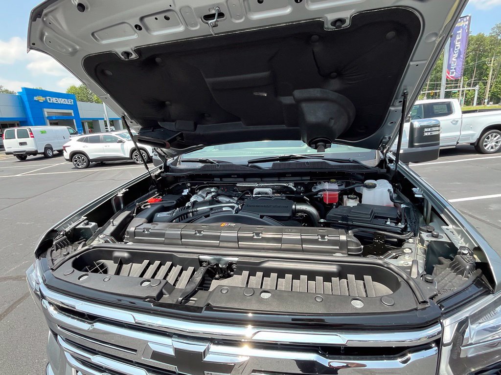 New 2026 Chevrolet Silverado 3500 LTZ w/ LTZ Premium Package AWD/4WD image 13