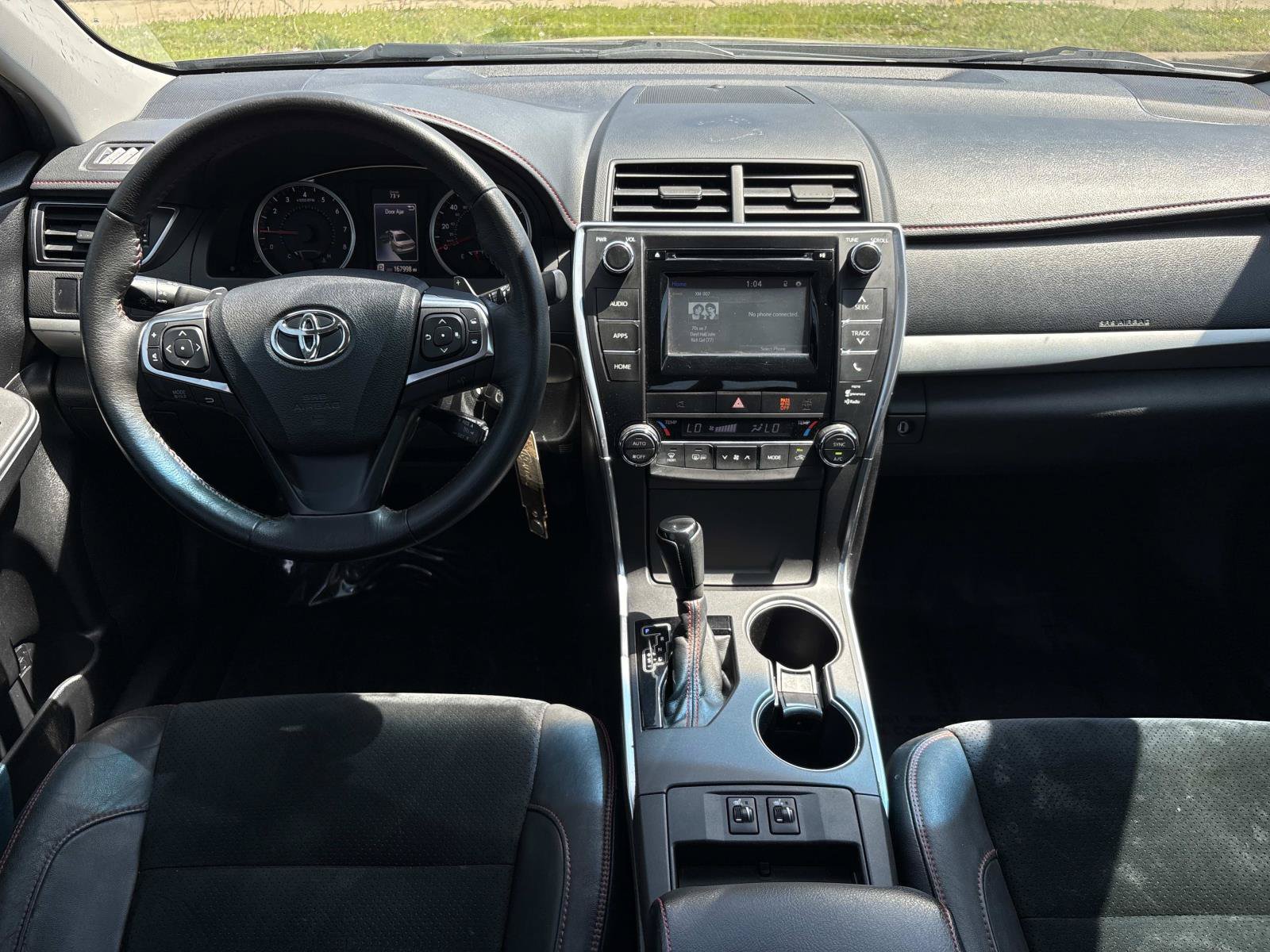 Used 2015 Toyota Camry XSE FWD image 26