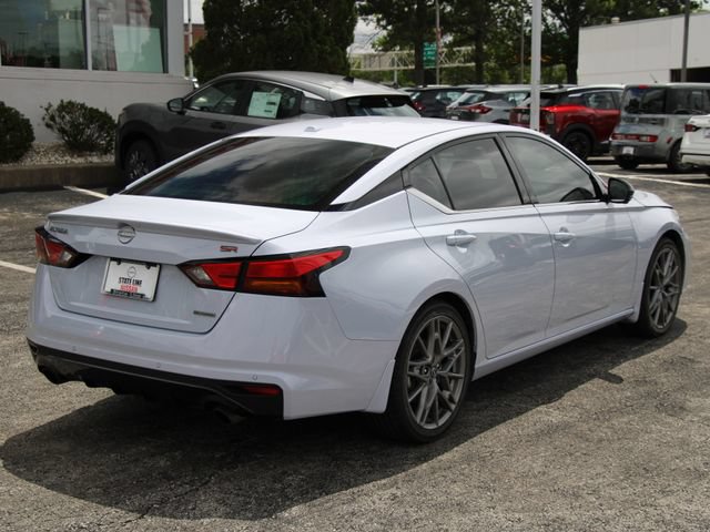 Certified 2024 Nissan Altima 2.0 SR FWD image 9