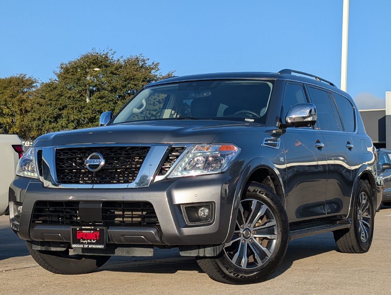 Used 2020 Nissan Armada SL w/ Premium Package RWD image 2
