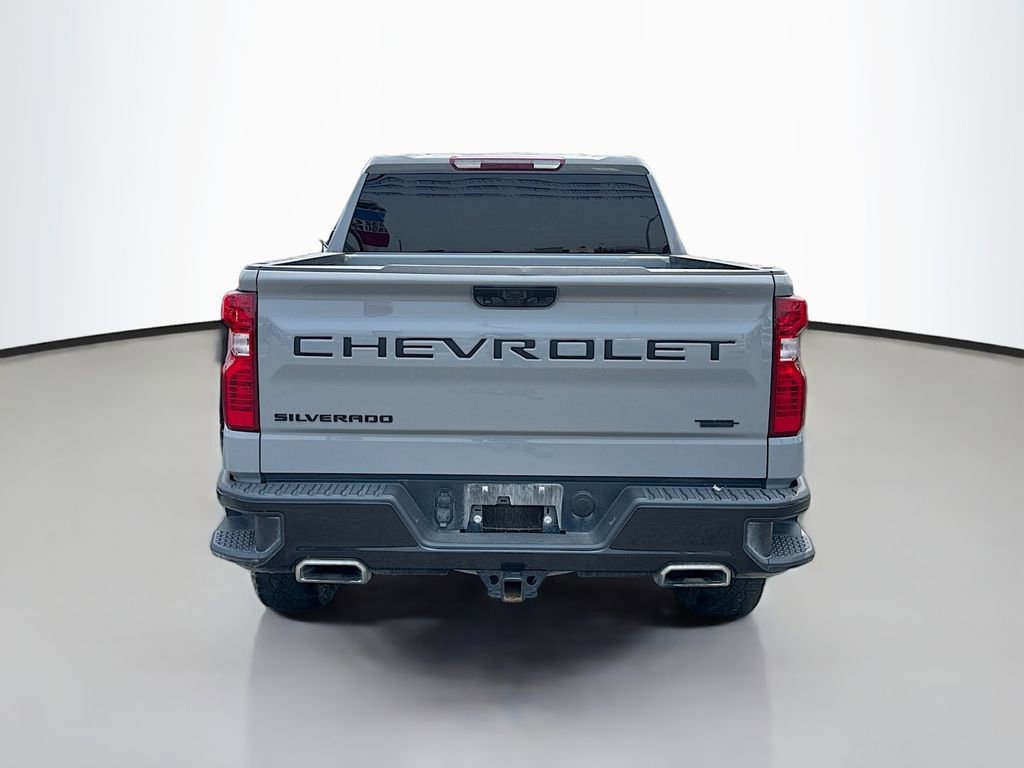 Used 2024 Chevrolet Silverado 1500 Custom Trail Boss w/ LPO, Dark Essentials Package AWD/4WD image 4