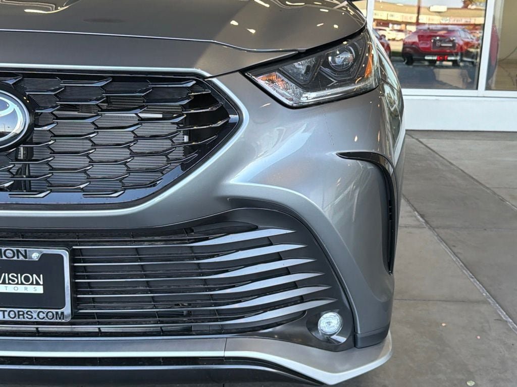 New 2026 Toyota Highlander XSE AWD/4WD image 5