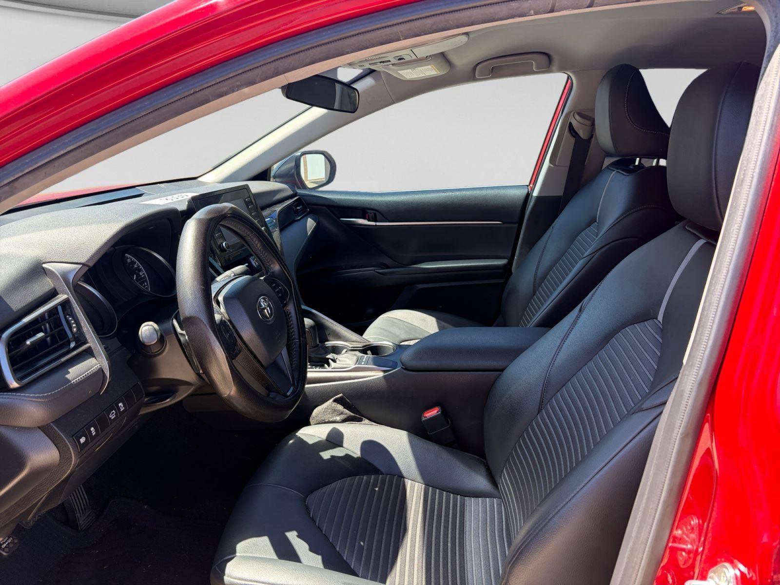 Certified 2022 Toyota Camry SE w/ Carpet Mat Package (TMS) image 7