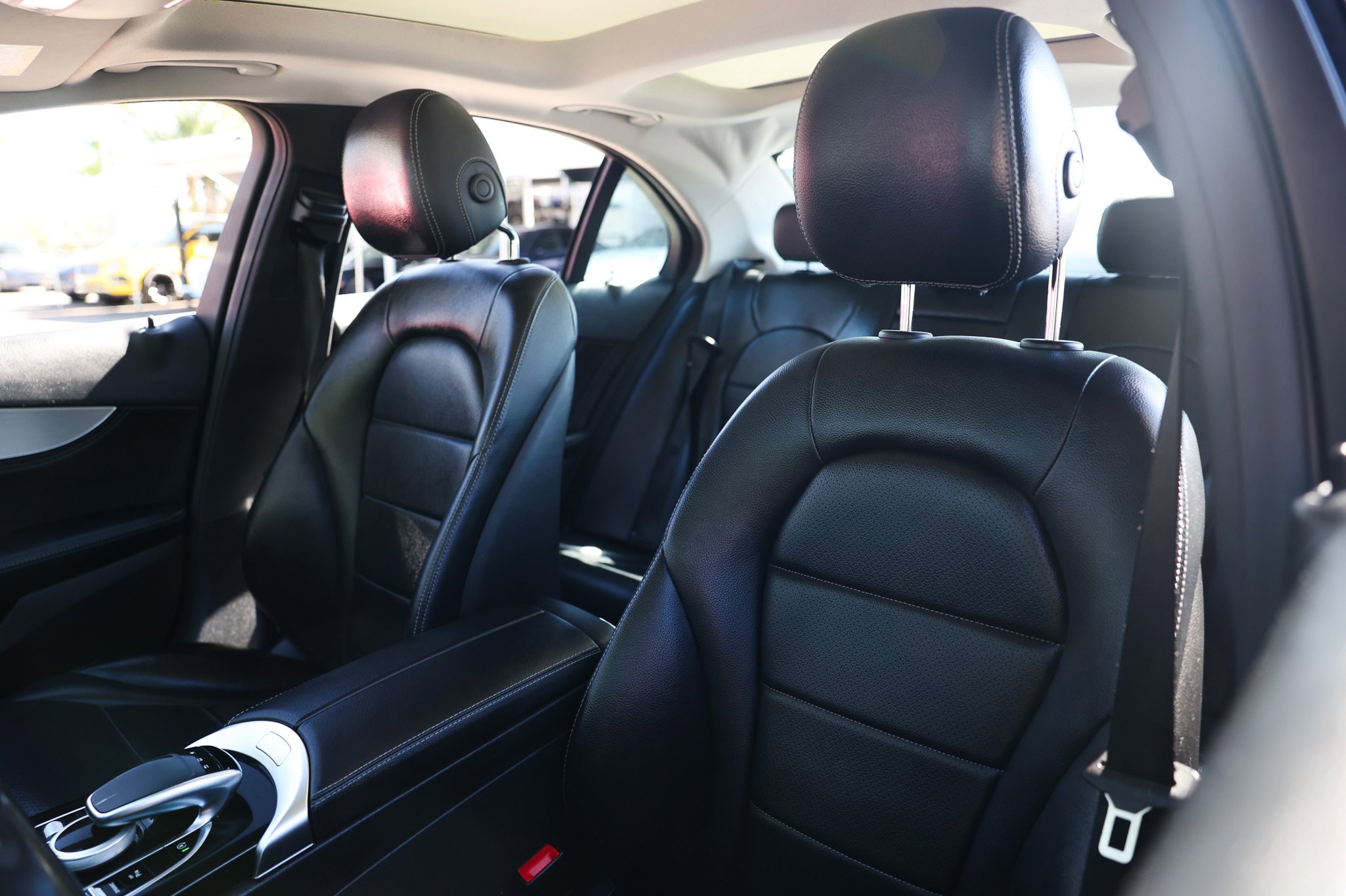 Used 2016 Mercedes-Benz C 300 4MATIC Sedan w/ Multimedia Package image 10