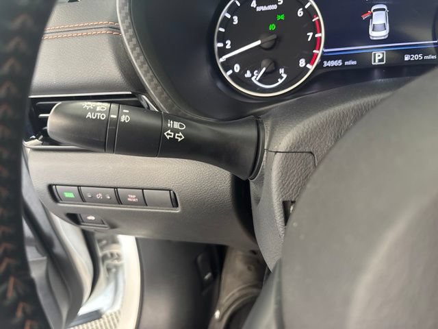 Used 2022 Nissan Sentra SR w/ SR Premium Package FWD image 11