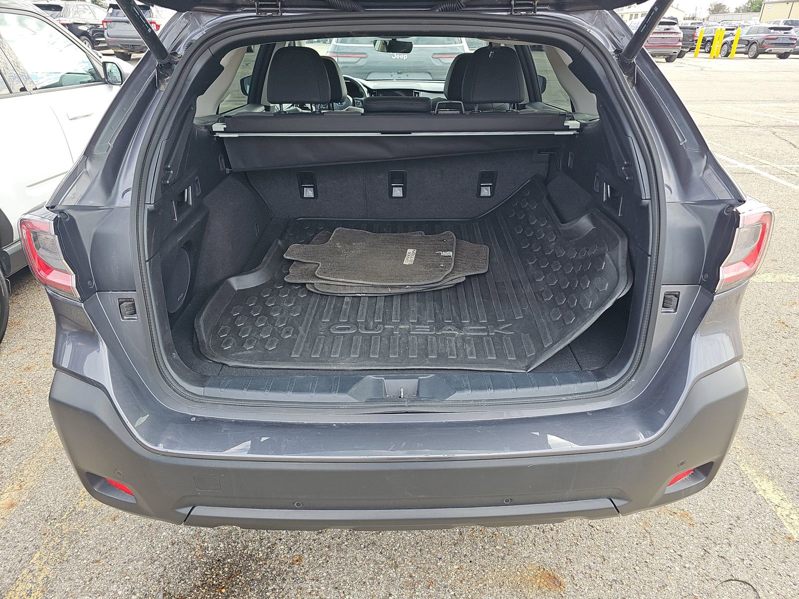 Used 2025 Subaru Outback Onyx Edition image 22