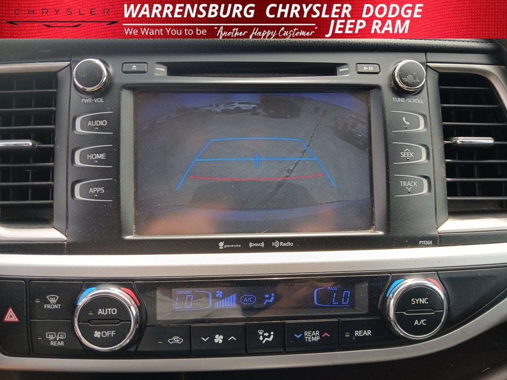 Used 2016 Toyota Highlander Plus AWD/4WD image 19