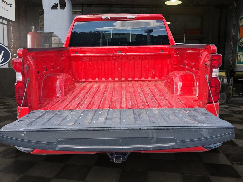 Used 2022 Chevrolet Silverado 1500 Custom AWD/4WD image 10