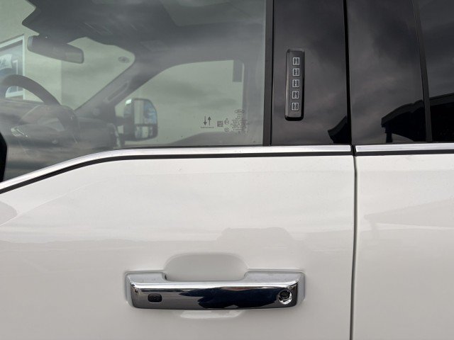 New 2027 Ford F250 King Ranch w/ Chrome Package AWD/4WD image 41