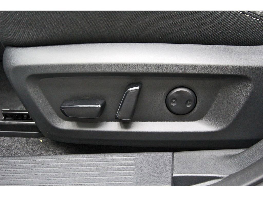 New 2026 Nissan Rogue SV w/ Cold Weather Package FWD image 25