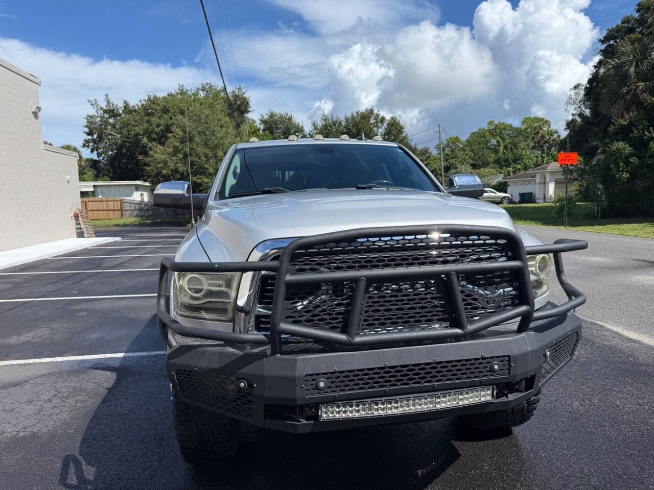 Used 2018 RAM 3500 Laramie Longhorn w/ Max Tow Package image 17