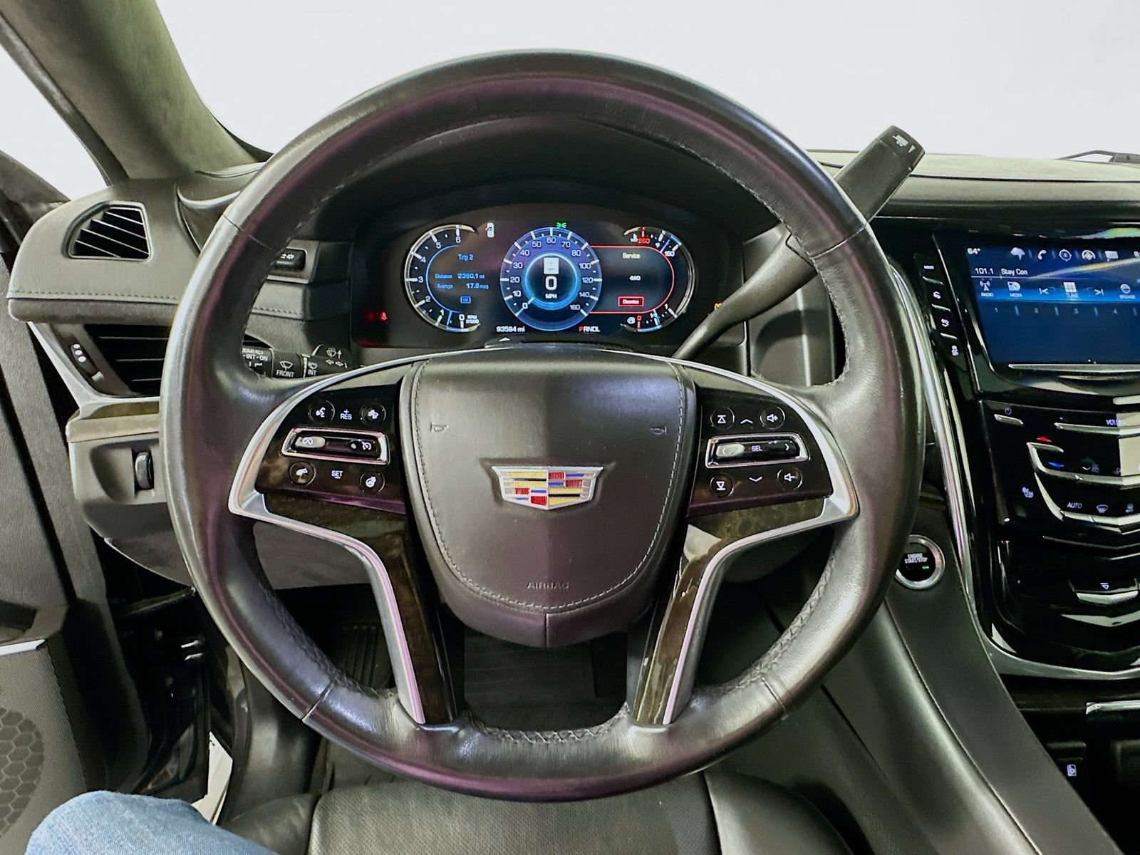 Used 2017 Cadillac Escalade Platinum AWD/4WD image 13