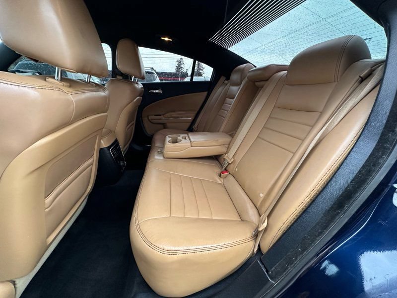 Used 2014 Dodge Charger SXT Plus RWD image 12