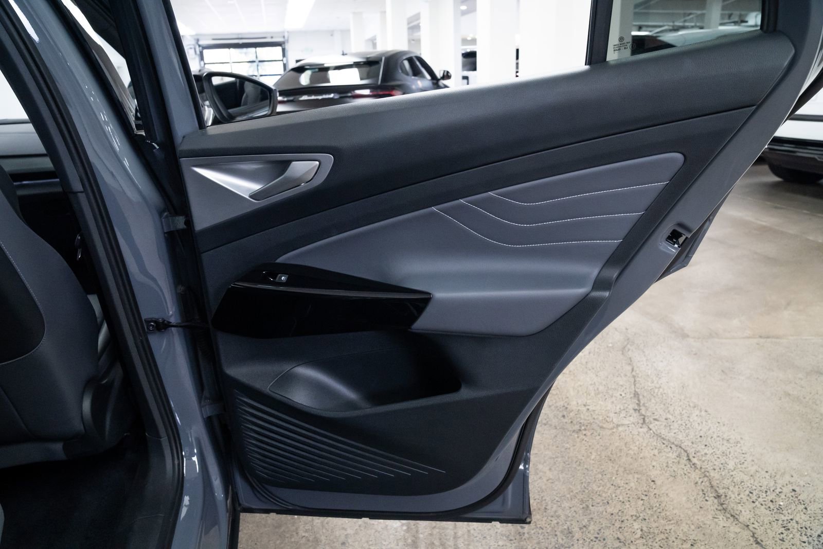 Used 2023 Volkswagen ID.4 Pro S image 21