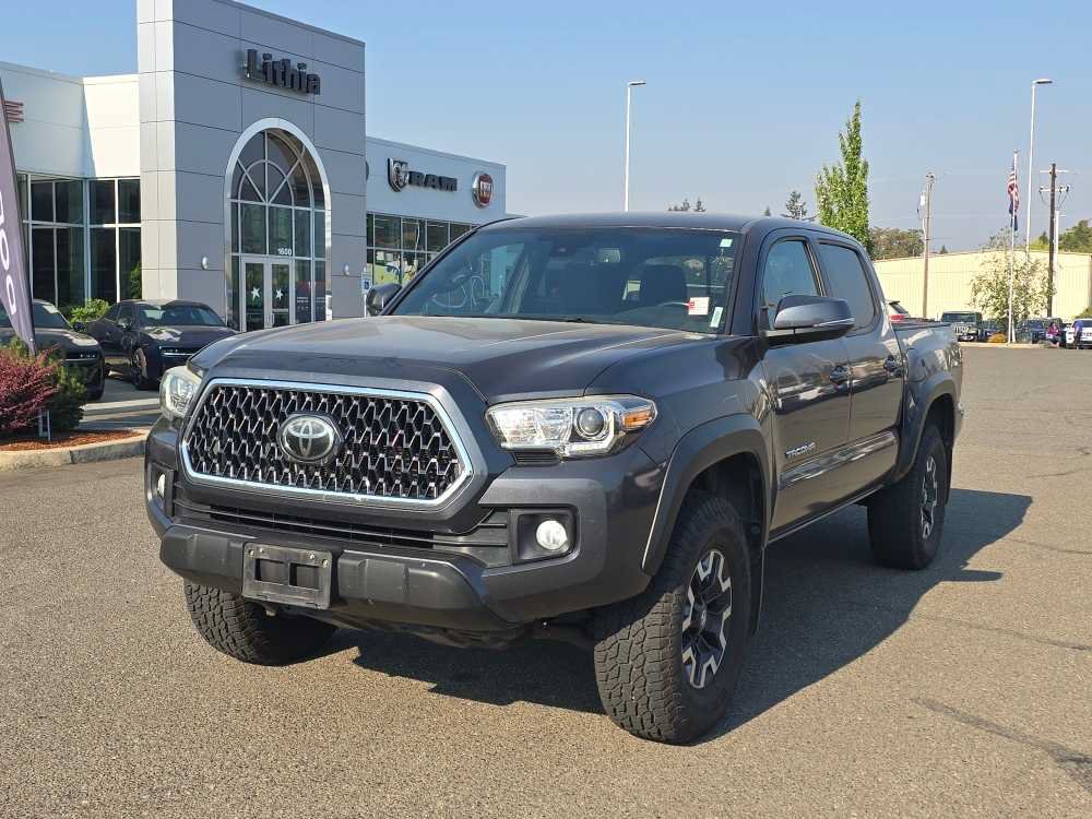 Used 2018 Toyota Tacoma TRD Off-Road AWD/4WD image 1