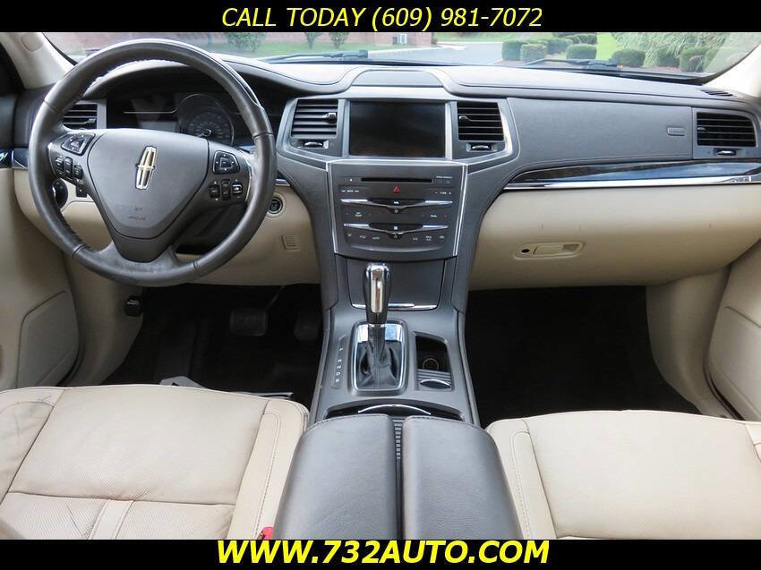 Used 2016 Lincoln MKS image 17