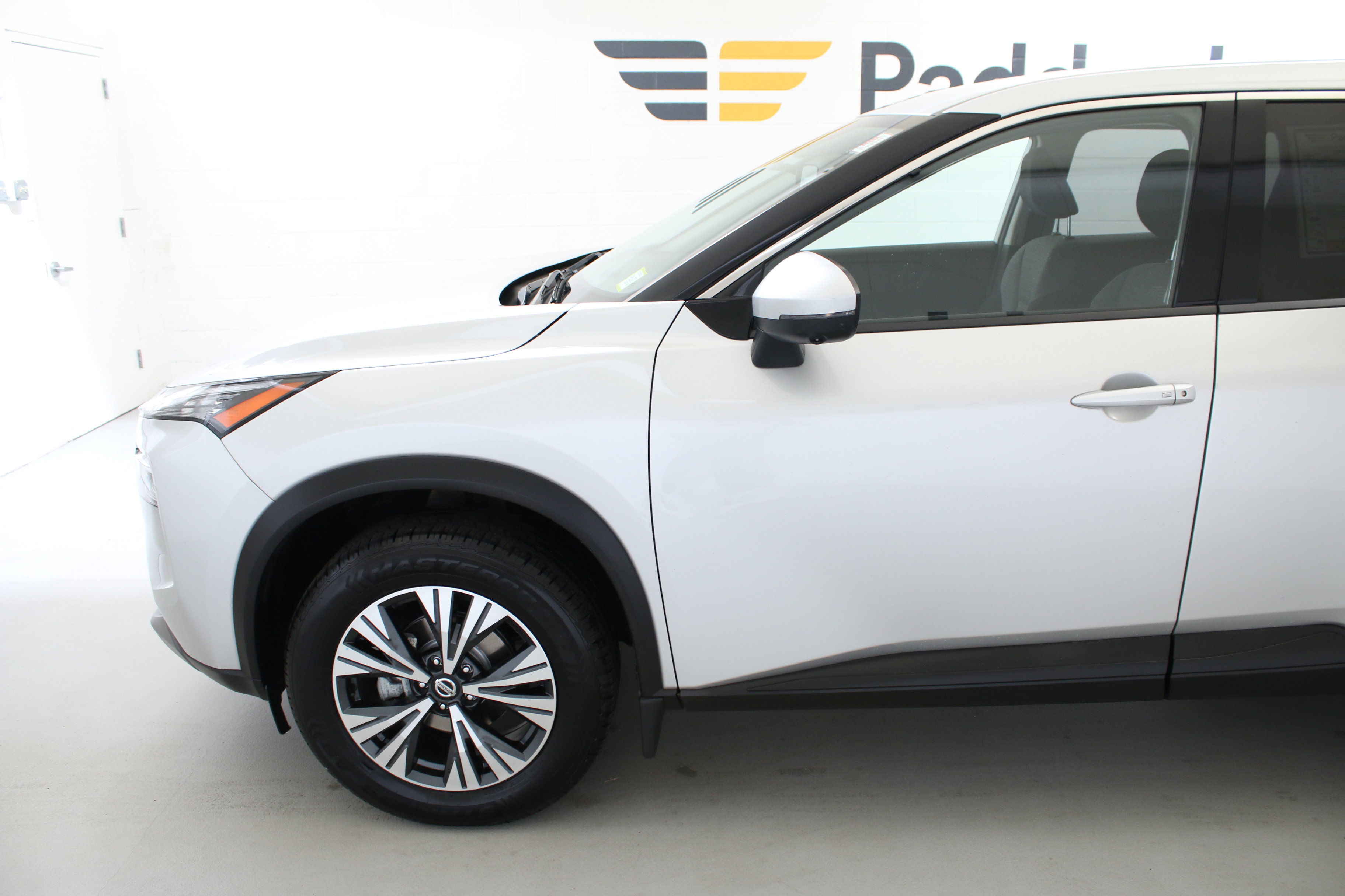 Used 2021 Nissan Rogue SV AWD/4WD image 4
