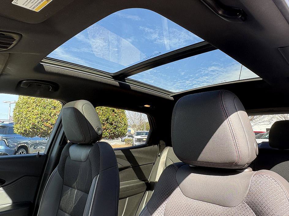 Used 2021 Chevrolet TrailBlazer RS w/ Sun and Liftgate Package image 27