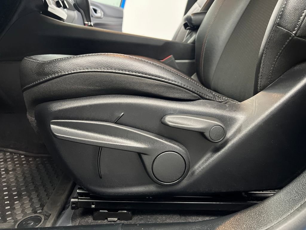 Used 2024 Jeep Compass Trailhawk image 10